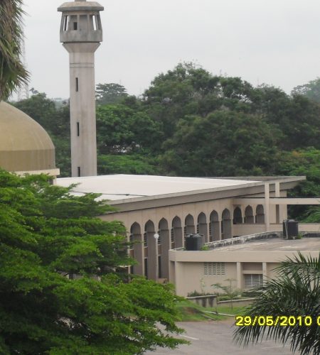 UNIBADAN_CENTRAL_MOSQUE_-_panoramio